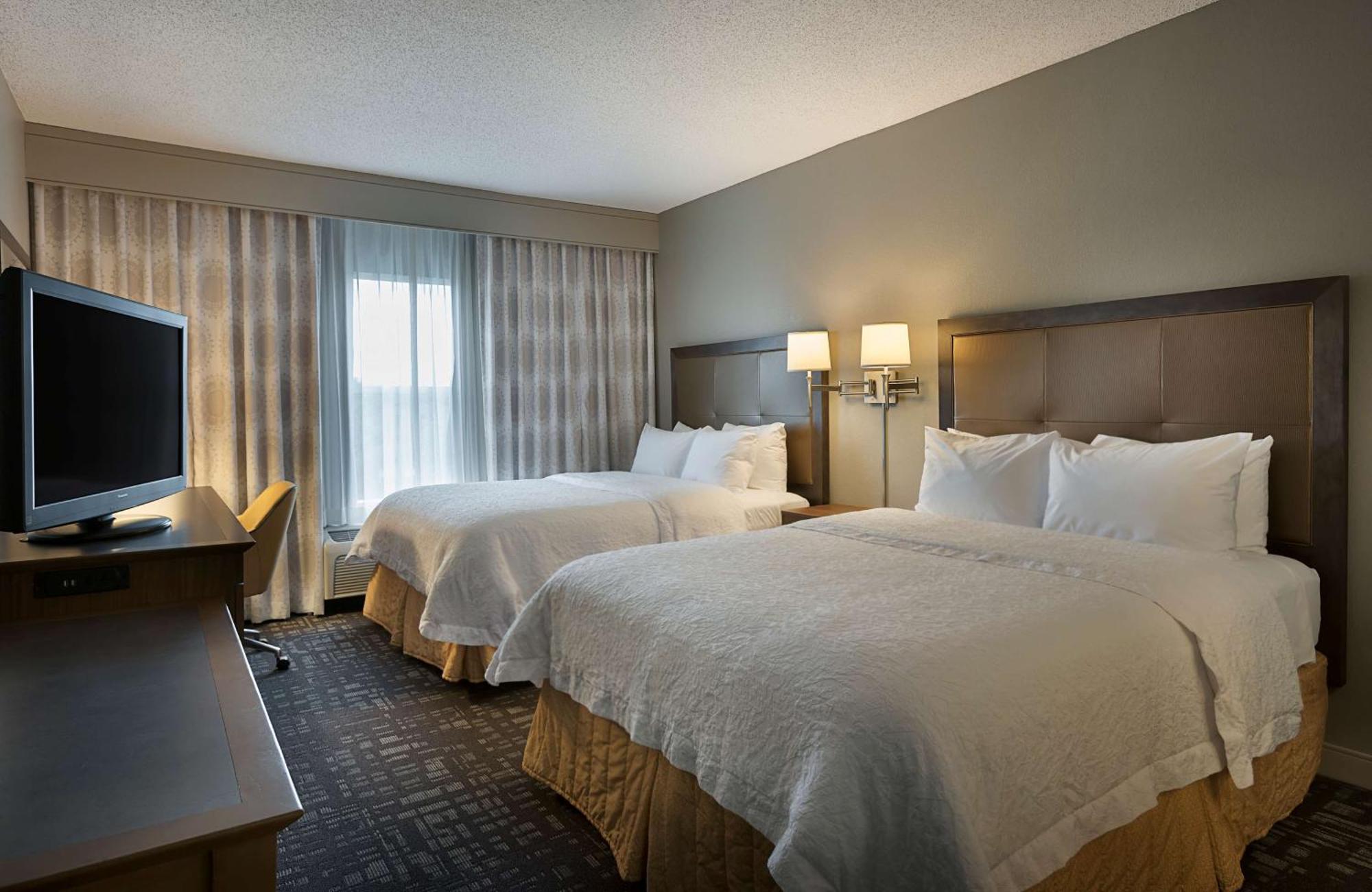 Hampton Inn & Suites Charlotte/Pineville Exterior photo