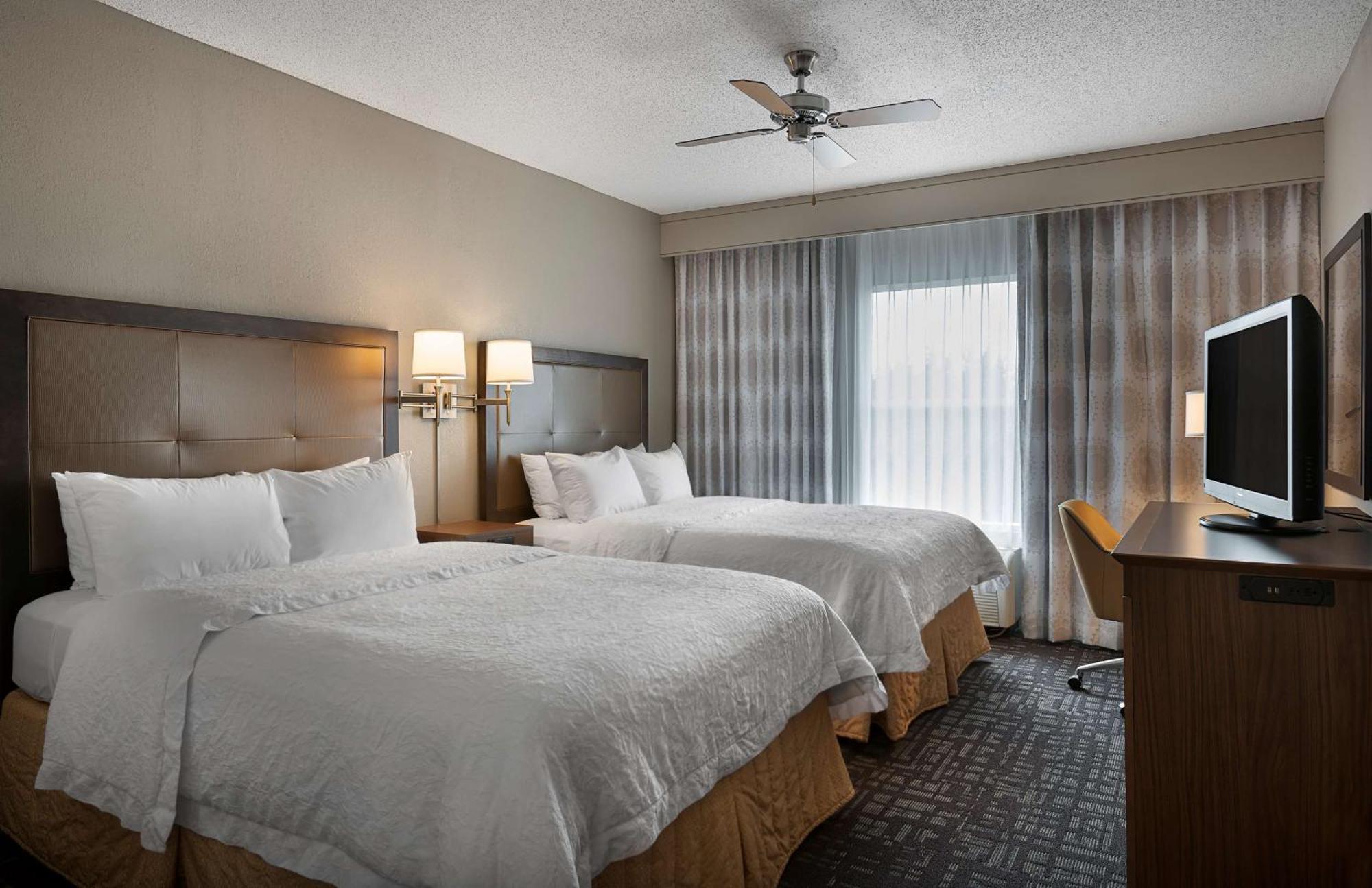 Hampton Inn & Suites Charlotte/Pineville Exterior photo